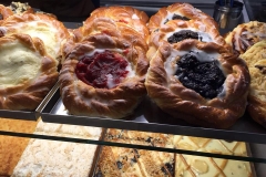 drożdżówki pączki cukiernia danuta